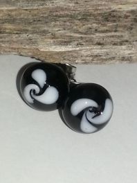 Ohrstecker Schwarz Spiralblume